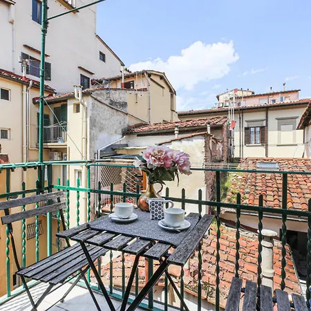- Fiesolana's Flower With Balcony Lejlighed
